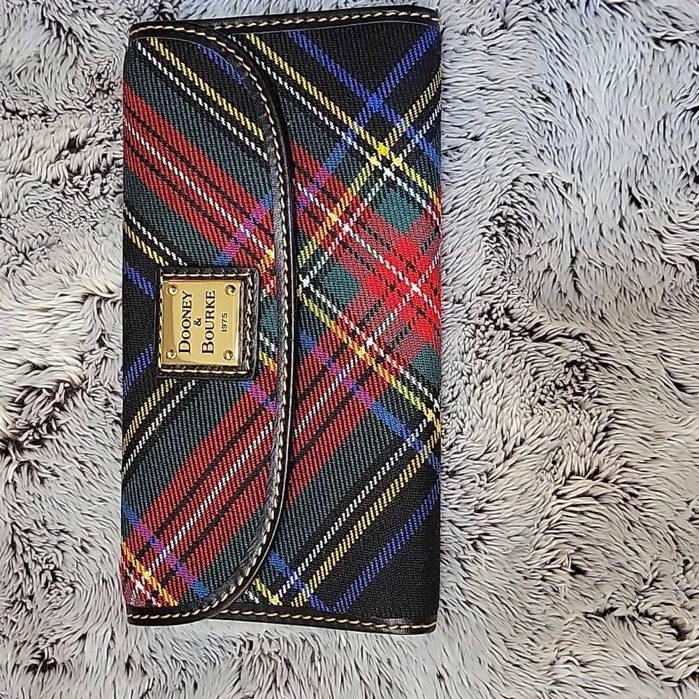 Without Tag Dooney & Bourke Wallet